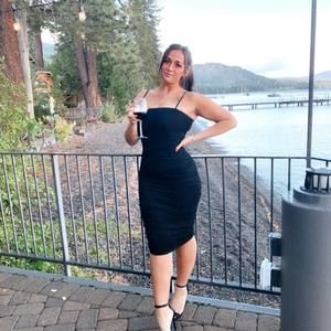 Meet your Posher, Madi rose